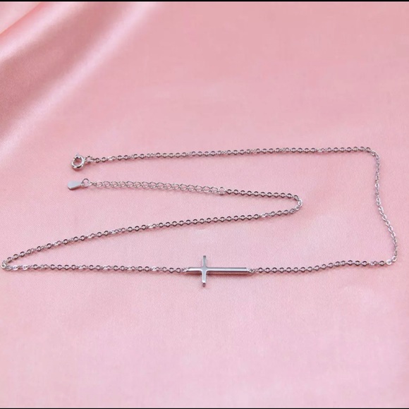 New 925 Sterling Silver Sideway Cross Necklace - Picture 5 of 5